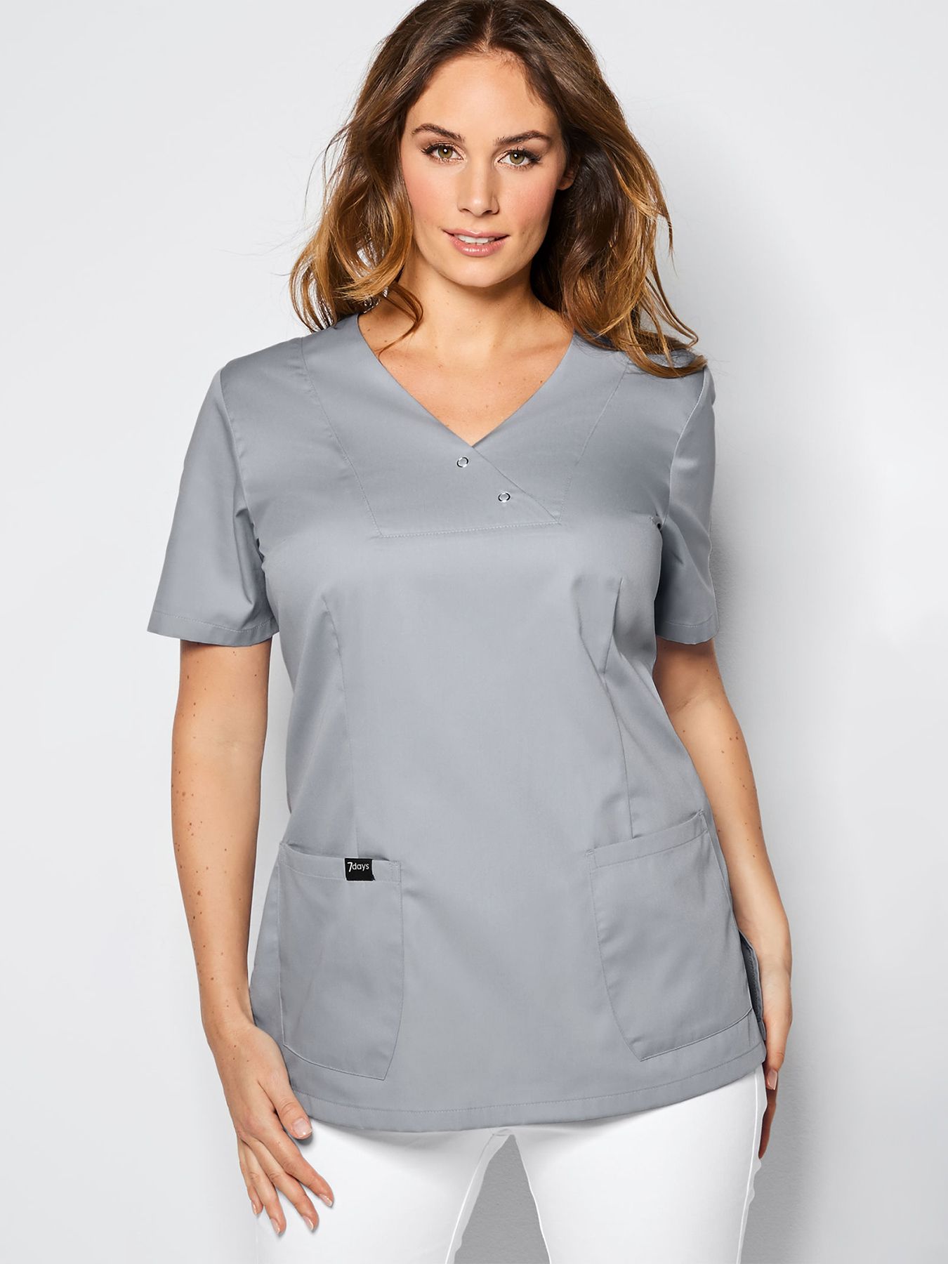 Dametunika LAMIA m/v-hals og trykknapper